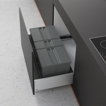 Bin.it Prime 900 Set - Bin.it Prime 900 Set Abfallsystem 
f. Schrankbreite 900 mm, 
63 Liter Einlegewanne, 
3 Eimer mit Deckel, 
Kunststoff anthrazit  9220395