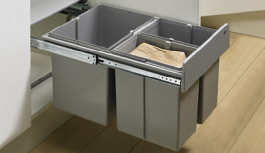 Bin.it Trio - 400 - Bin.it Trio - 400 
für Schrankbreite 400 mm, 
1 x 16 Liter,  2 x 8 Liter 
Kunststoff grau  9132346  
