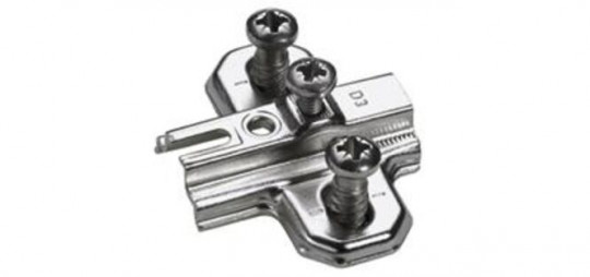 Rasterplatte vern. Spax 5 mm - Rasterplatte vern. Spax 5 mm höhenverstellbar Lochabstand 32 mm Lochreihenabstand 37 mm vormontierte Direktbefestigungs-
schrauben  1079224