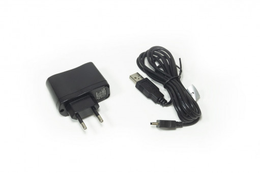 LS Netzteil 100-240 V AC für Akku Leuchte Smart LS.2000079 - LS Netzteil 100-240 V AC 
für Akku Leuchte Smart  0,3 A 
USB/Micro USB Kabel
2000079