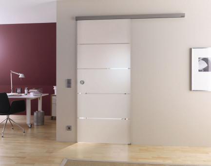 ESG Schiebetürblatt Atos, Fläche matt, Streifen klar - Ganzglasschiebetürblatt Atos, 
Fläche matt, Streifen klar mit Griffmuschelbohrung
für Maueröffnung 2130 mm  x 885 mm
Glaskante bis Mitte Griff 80 mm
Sitz 1092 mm von unten
DIN L/R verwendbar
(DIN L = Motiv-Struktur auf Schienenseite, DIN R = Motiv-S | 2