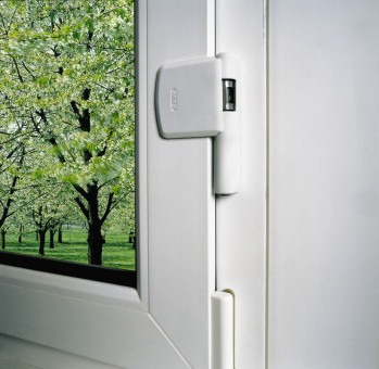 Abus schwenkbare Scharnierseitensicherung FAS 101W - Abus Schwenkbare Scharnierseitensicherung 
FAS 101 W   
weiss SB   
24491-9 | 2