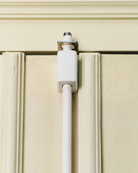 Abus Türstangenschloss TSS 550 W/S - Abus Tür Stangenschloss TSS550 W/S
inkl. Stangenset 1,35/1,35cm weiß ( 083761 ) 
Links / Rechts verwendbar 
inklusive Zylinder 30/60mm mit 3-Schlüssel
für Türstärke 33 - 48mm
Bedienung von innen und außen mit einem Schlüssel
für Türhöhen bis 2750mm geeign | 2