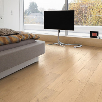 Laminatboden Tritty 100 TC, LD Eiche Portand puro auth. 4V - Laminatboden Tritty 100 Top Connect, Landhausdiele Eiche Portland puro auth. 4V, 
Nutzungsklasse 23/32, 
8 Stück/Paket = 1,98 qm, 
52 Pakete/Palette = 102,93 qm, 
533122 | 3