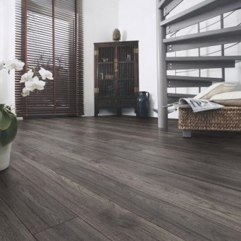 Kaindl Natural Touch Hickory Berkeley PEFC - Kaindl Natural Touch Hickory Berkeley
Oberflächenoptik Antik, direktbeschichteter Laminatboden, 
Nutzungsklasse 32, Trägermaterial: Optima HDF, 
Abriebklasse AC4, 
8 Stück/Pack = 1,76 qm
60 Pakete/Palette = 105,60 qm
100% PEFC zertifiziert, DNVSE-PEFC-COC | 3