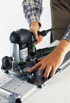 Festool Oberfräse OF1010-EBQ Set 576201 - Festool Oberfräse OF1010-EBQ
Set i.Systainer SYS3M237 mit FS800 
Seitenanschlag 
576201 (alt 574375) | 3